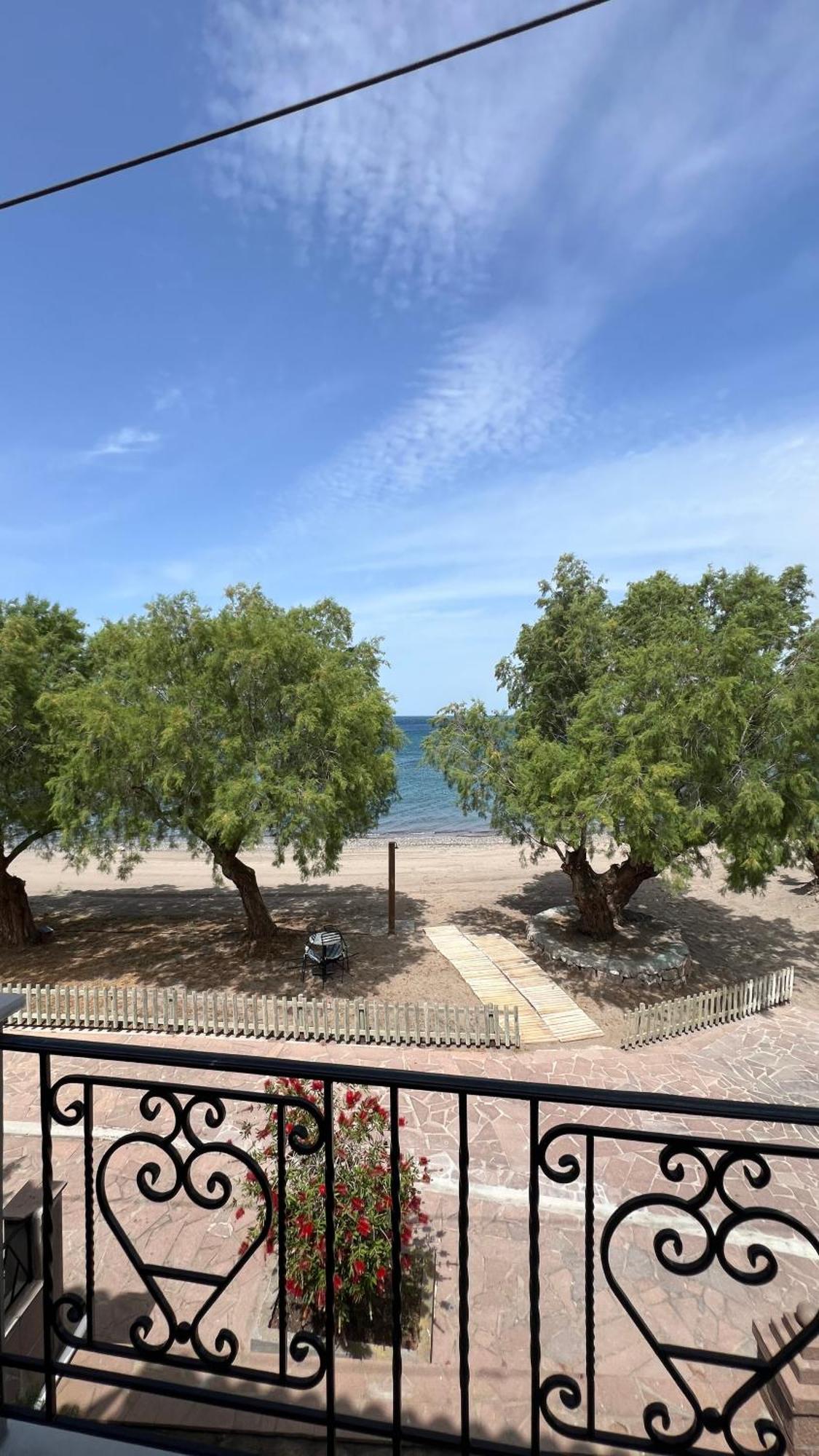 Coastline Villa Petra  Bagian luar foto